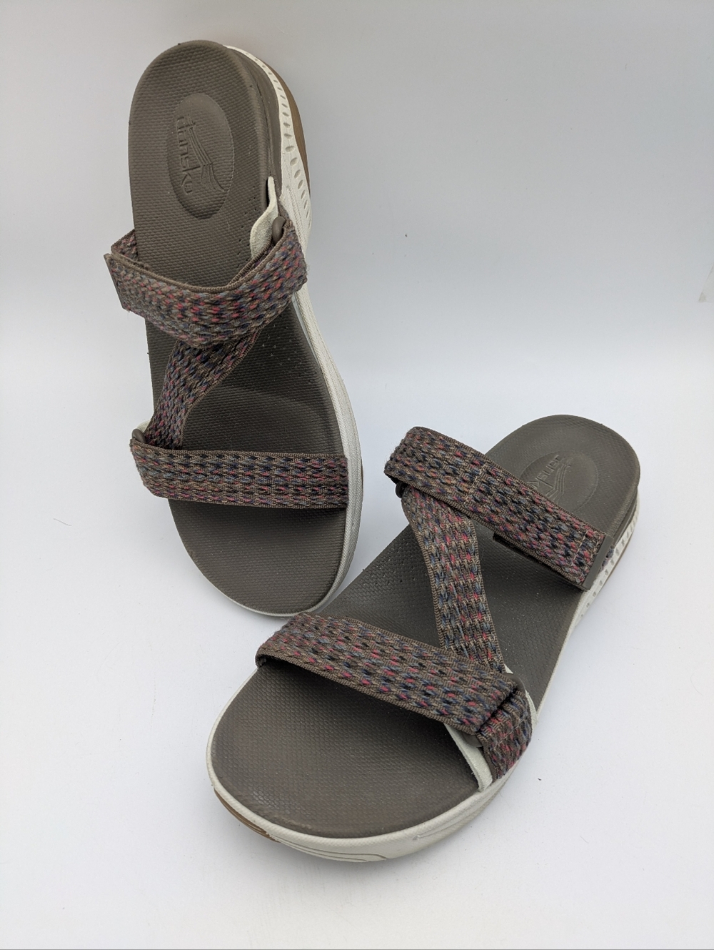 Dansko Sandals Size 8 Pink Blue Strappy